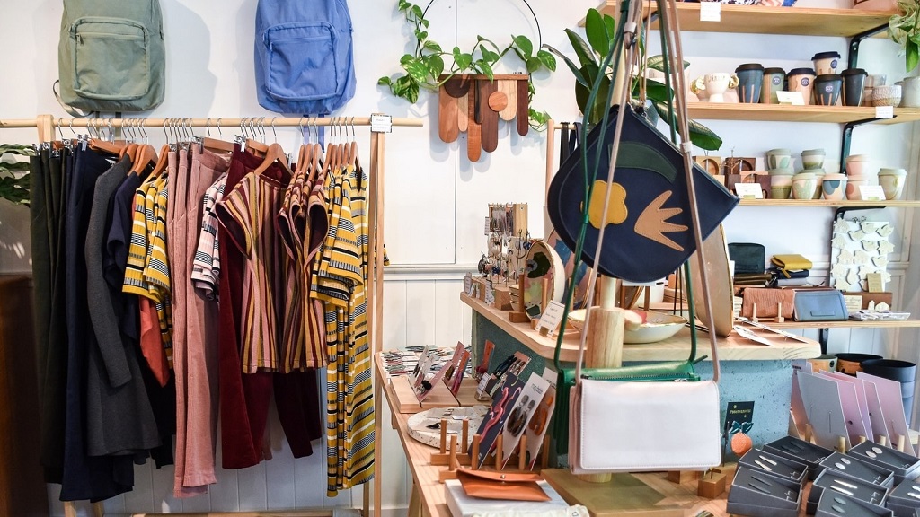 Strategies for Shopping Sustainable Fashion on a Budget